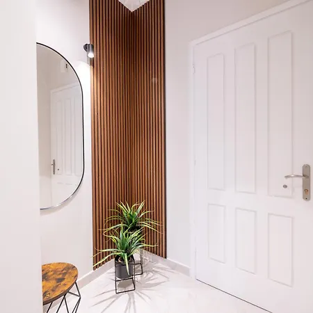 アパート La Calma アルゴストリオン